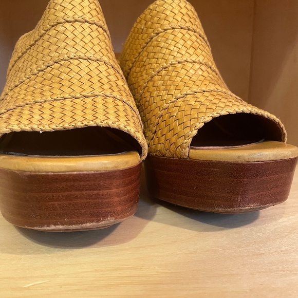 Frye Katie Woven Platform Mule - Size 9 - Picture 11 of 11